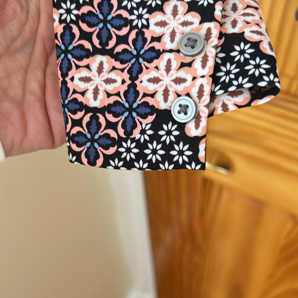 Loft Shirt - Picture 5 of 9